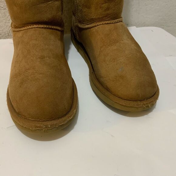 UGG Women's Pull On Sheepskin Warm Classic Tall II Boot, 1016224 - Chestnut 9/40 - Picture 6 of 14